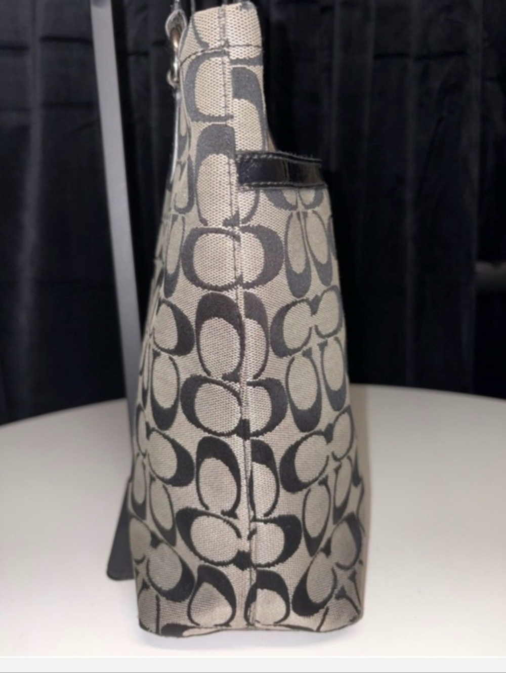 Coach Signature Canvas Tote - Black PatentLeather Trim EUC - Picture 6 of 8